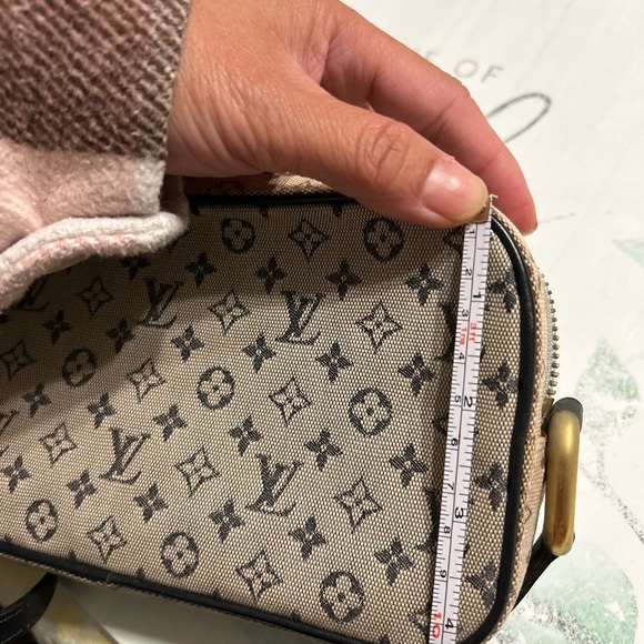 AUTHENTIC VIBTAGE LV DENIM CROSSBODY BAG - Picture 12 of 12